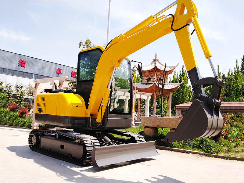 新型35型履帶式挖掘機(jī)1.jpg